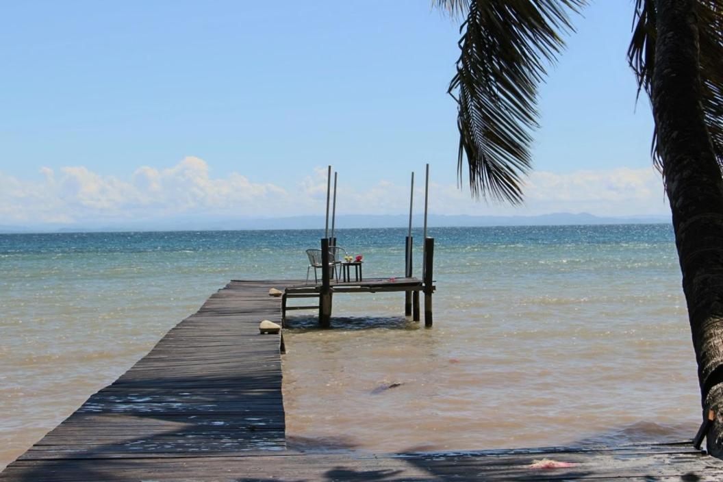 サント・マリー島 Chez Nath Bed & Breakfast エクステリア 写真